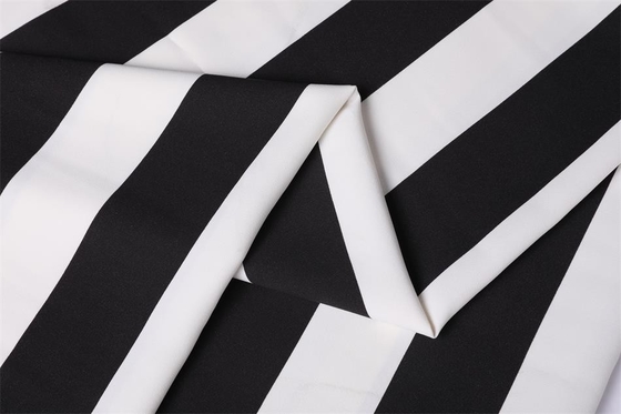 56&quot; le poly tissu 180Dx180D 180gsm de mousseline de soie a barré le polyester