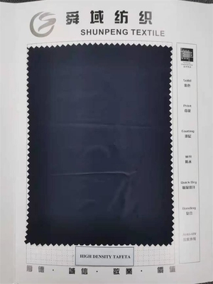 Tissu de taffetas du polyester 70gsm de 150CM calandrant le poly tissu du taffetas 300t