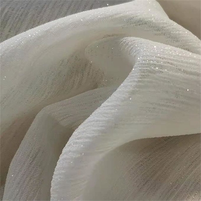 Tissu solide de mousseline de soie du polyester 85gsm de mousseline de soie argentée de fil
