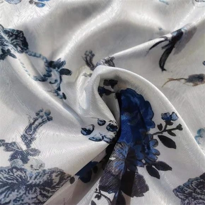 Mousseline de soie et polyester imprimés en arête de poisson du tissu 100gsm de costume de femmes