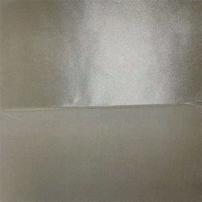 satin du tissu 87gsm de mousseline de soie de l'or 50dx75d poly pour des chemisiers et des robes