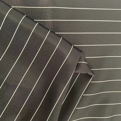 Ventilez la stratification brillante en soie imitée du tissu 150Dx150D 130GSM