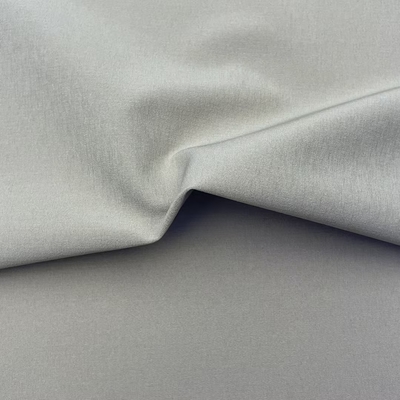 Le produit doit être fabriqué à partir d'un spandex à quatre voies.